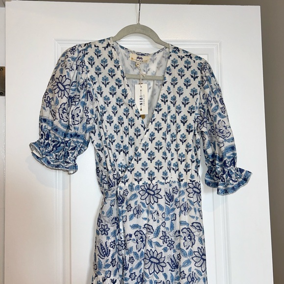 Blue & white patterned maxi dress - Picture 3 of 8